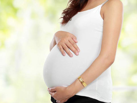 Những lợi ích của liệu pháp tinh dầu thiên nhiên khi mang thai.